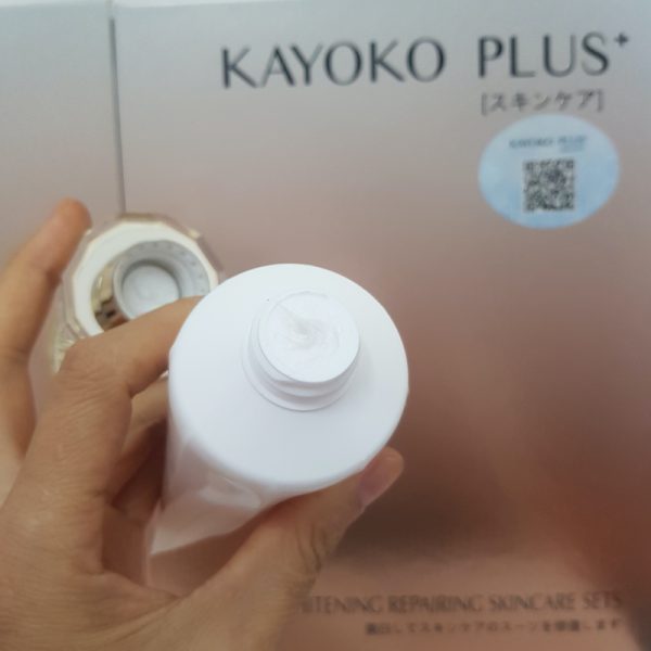 sữa rửa mặt kayoko plus trắng